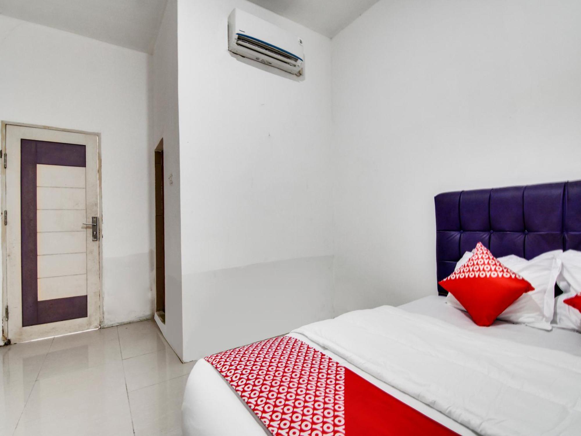 Oyo 90897 Hotel Sepupu Satria Pakanbaru Exteriör bild